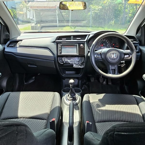 HONDA MOBILIO RS MANUAL 2016 - Gambar 4