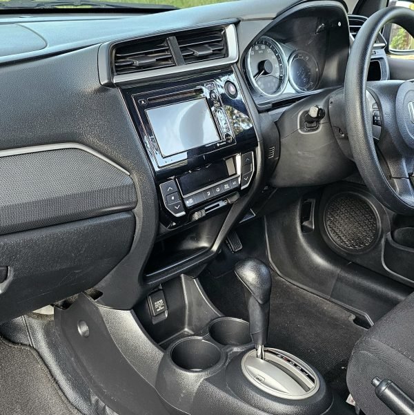 HONDA BRV E PRESTIGE CVT 2016 - Gambar 6