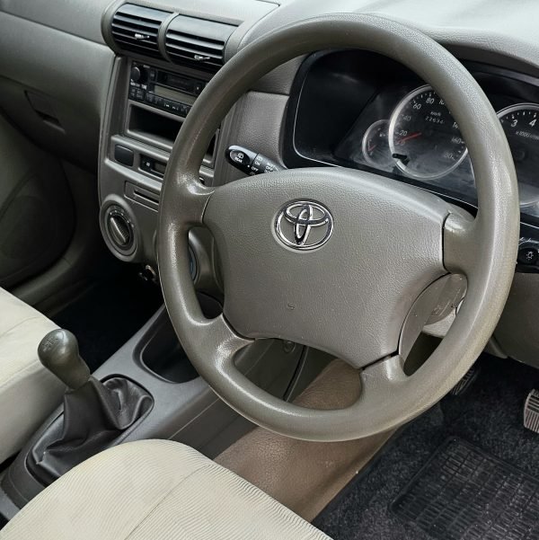TOYOTA AVANZA G MANUAL 2011 - Gambar 4