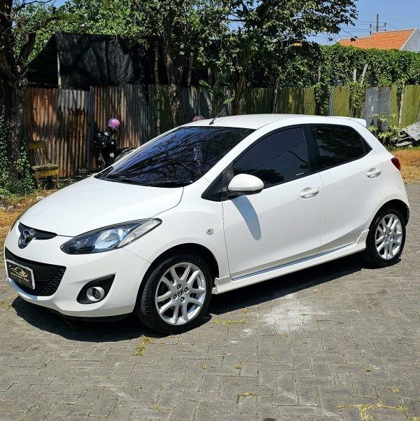 MAZDA 2 SPORTY MATIC 2012