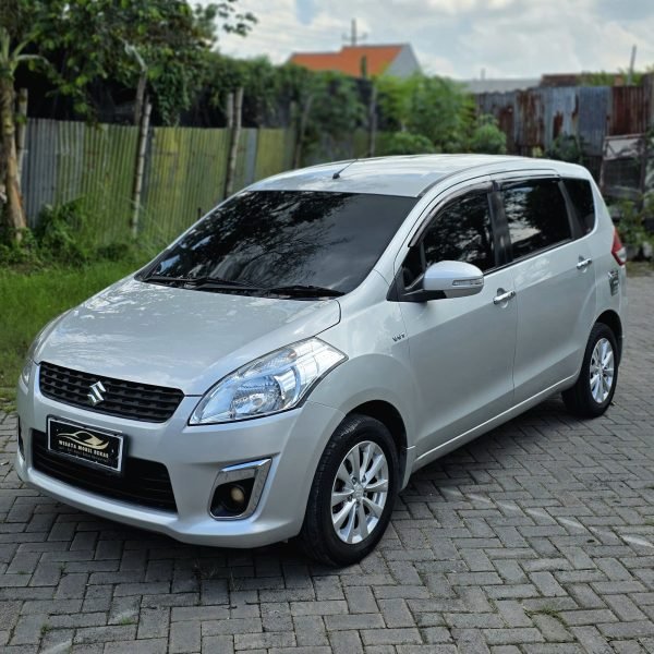 SUZUKI ERTIGA GL MANUAL 2012