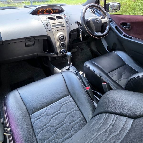 TOYOTA YARIS TRD LIMITED MATIC 2012 - Gambar 4